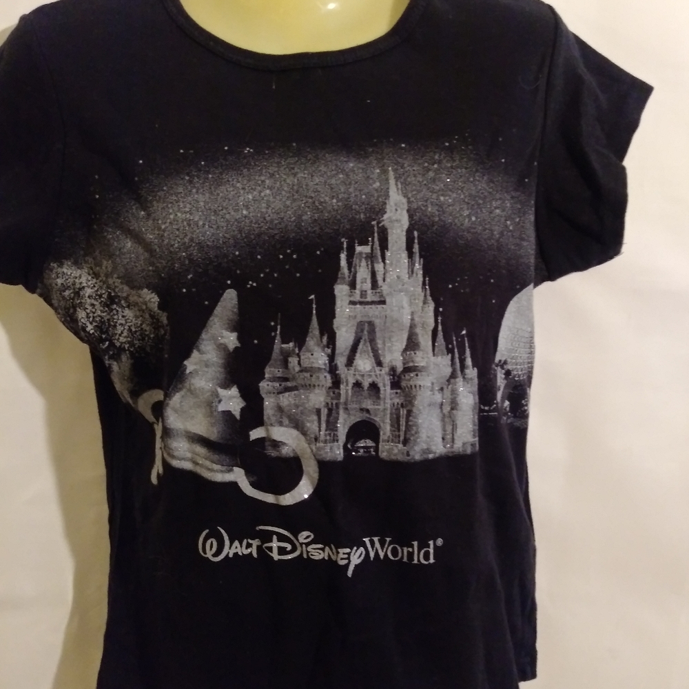 Pick 3👕 $15 Walt Disney World t-shirt